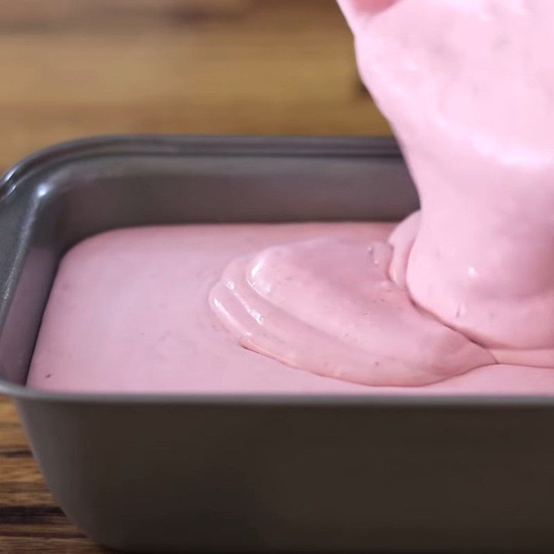 Step 4 Pouring into molds and cooling Cherry ice cream