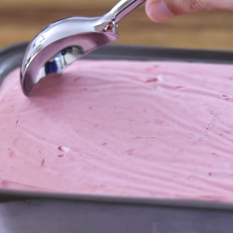 Step 4 Pouring into molds and cooling Cherry ice cream