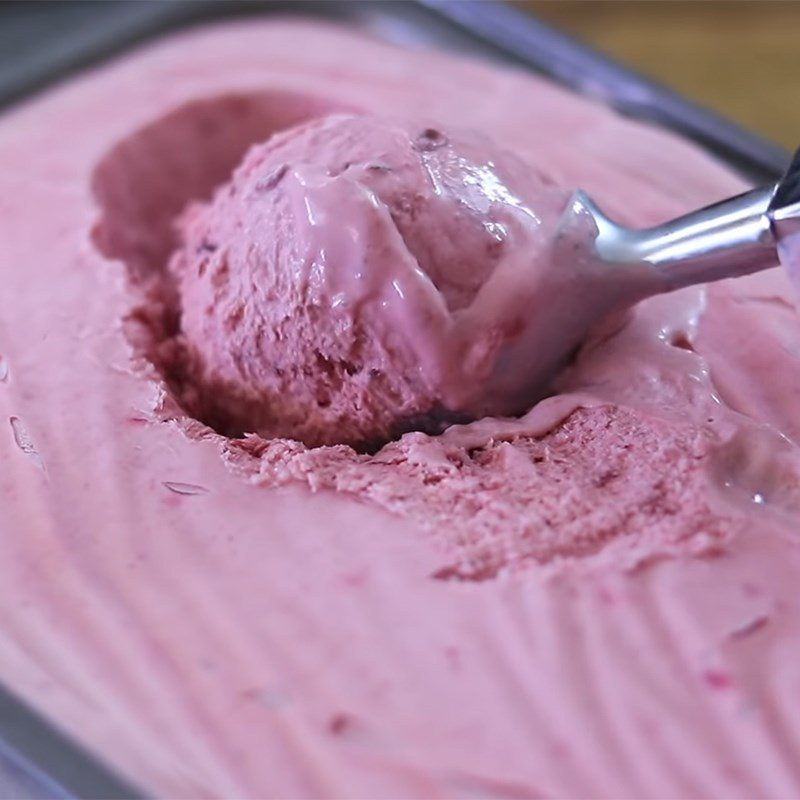 Step 4 Pouring into molds and cooling Cherry ice cream