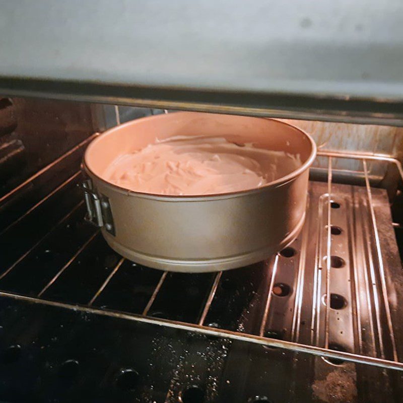 Step 3 Pour into mold and bake the cake Strawberry cheesecake