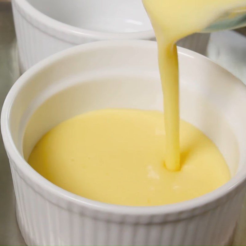 Step 4 Pouring the mold and baking flan Mango flan