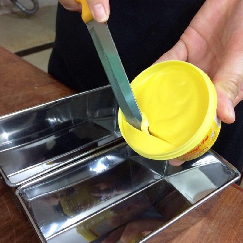 Step 5 Pour into molds and bake pate Pork liver pate