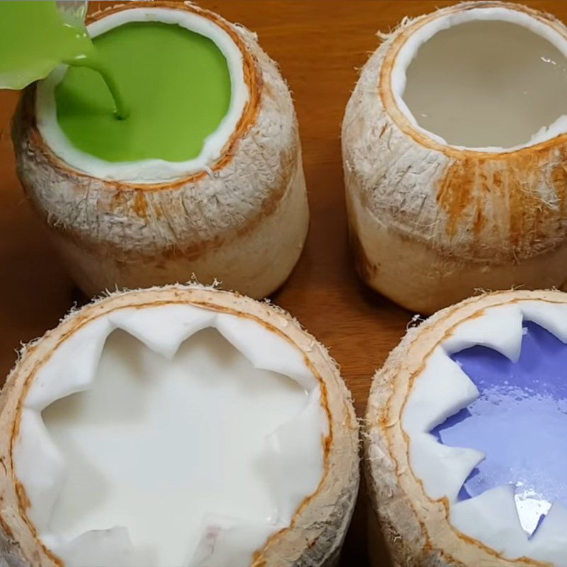 Step 5 Pouring jelly into the coconut