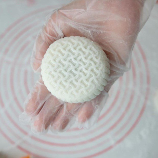 Step 6 Closing the Red Bean Sticky Cake