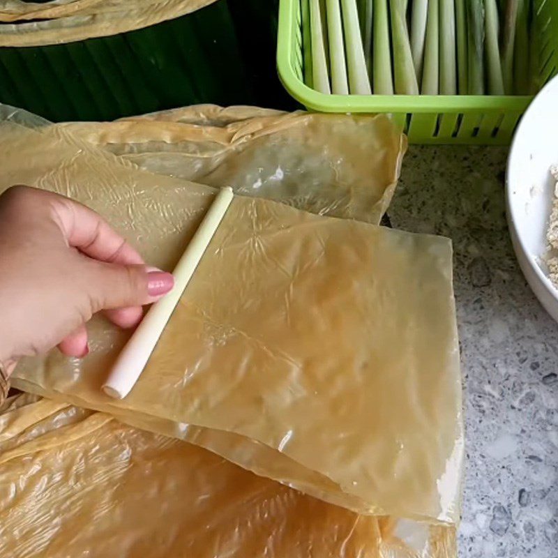 Step 1 Prepare the ingredients for Vegetarian Chicken Thigh