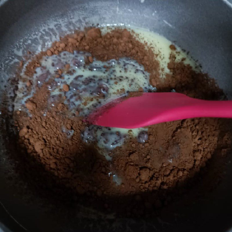 Step 1 Heat cocoa Chocolate Truffle (recipe shared by a user)