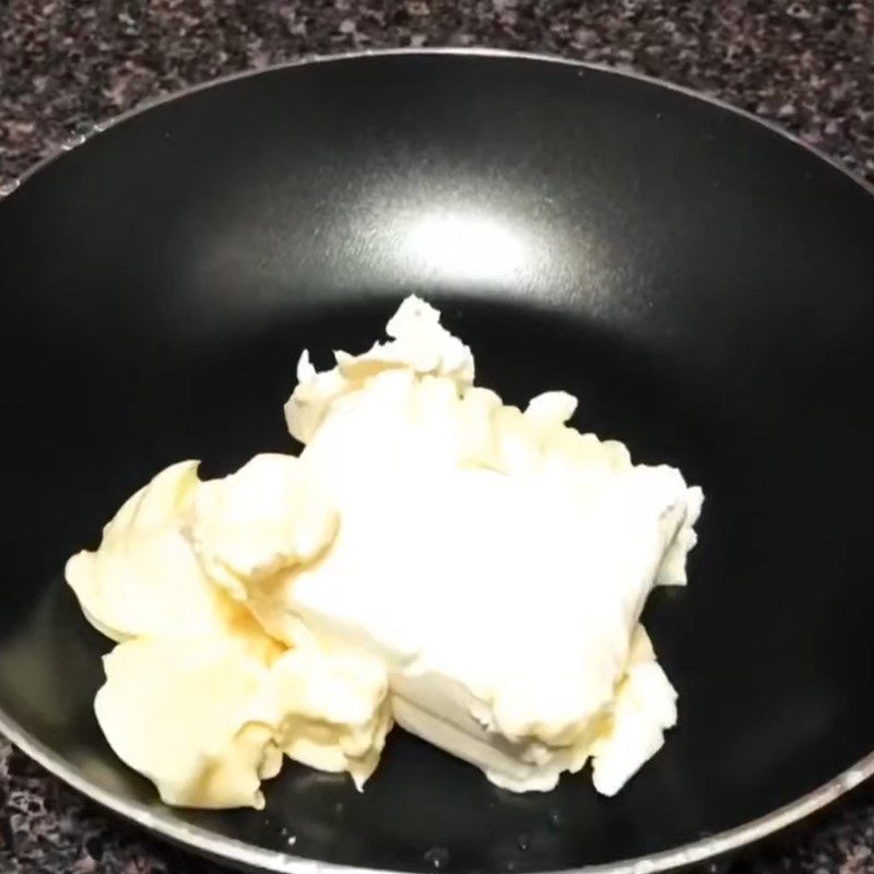 Step 1 Melt the cheese Cheese Sponge Cake using an air fryer