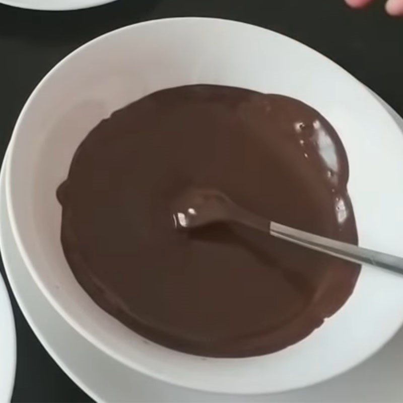 Step 2 Melt chocolate Banana chocolate popsicle