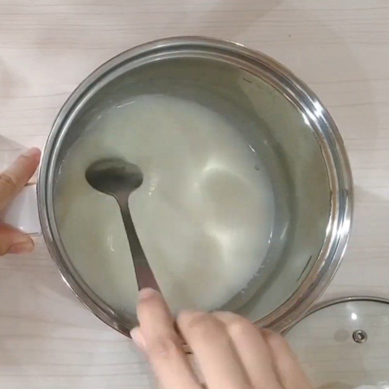 Step 1 Heating breast milk Yogurt from breast milk