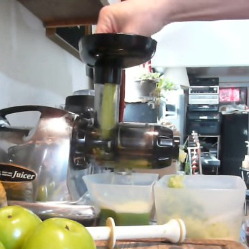 Step 2 Juice the Green Beans, Apple, and Cucumber for Green Bean Apple Cucumber Juice