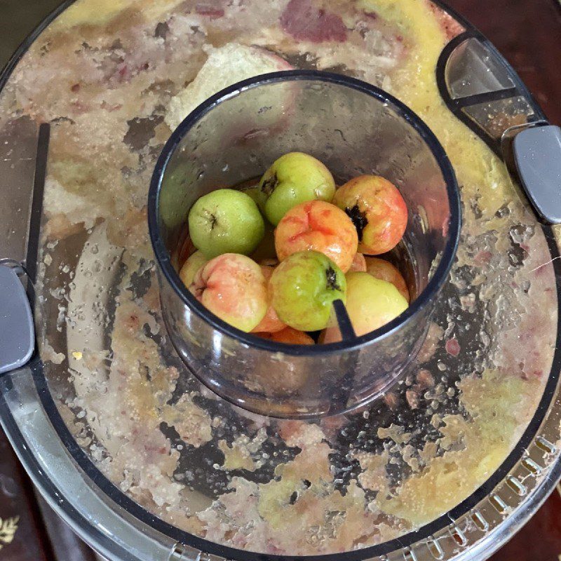 Step 2 Juicing Green Grapes with Cherry Green Grape Cherry Juice