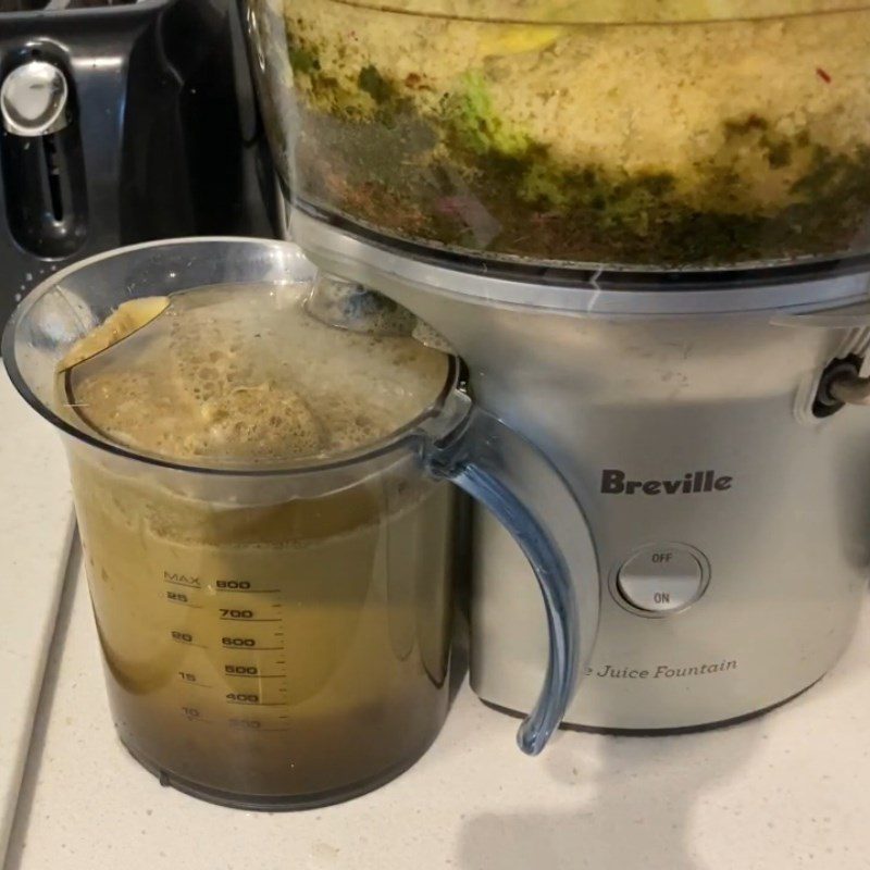 Step 2 Press rainbow chard juice apple cucumber Rainbow chard apple cucumber juice