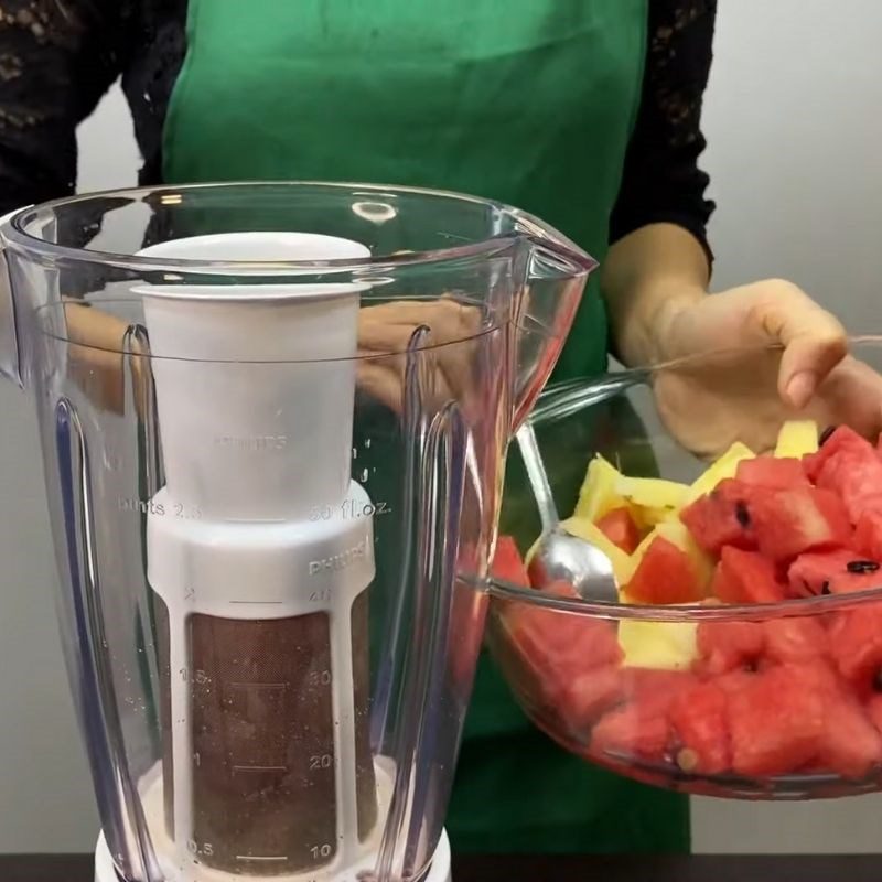 Step 2 Juicing watermelon and pineapple Watermelon and Pineapple Juice