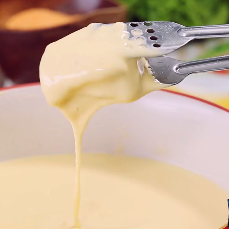 Step 2 Coating the Chicken with Cheese Powder