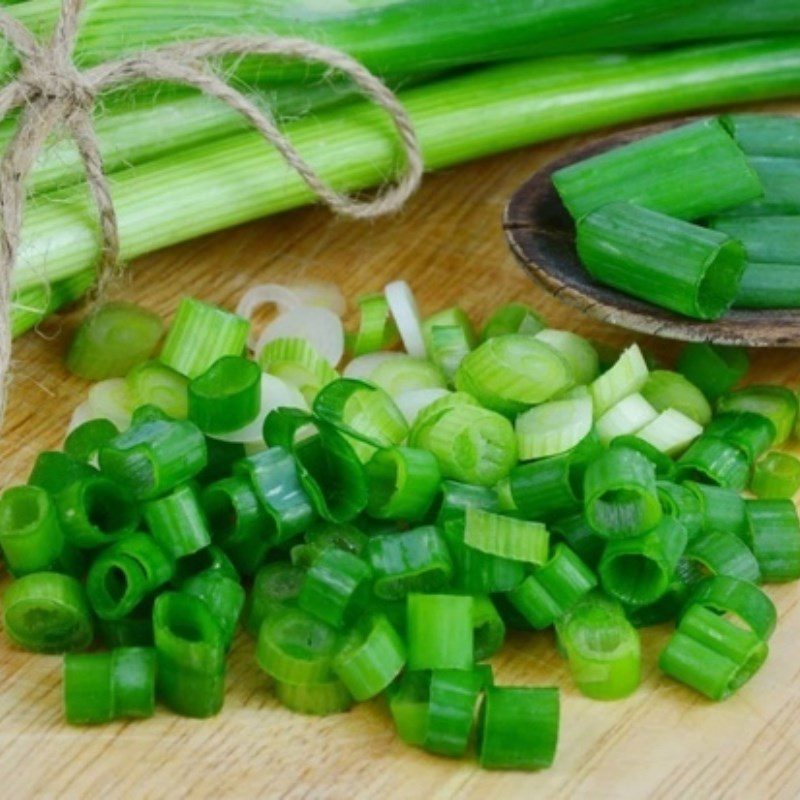 Step 1 Prepare the ingredients for Chicken with fresh bamboo shoots (recipe shared by a user)