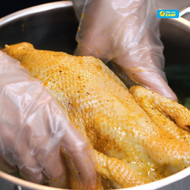 Step 3 Marinating the chicken Salted chicken