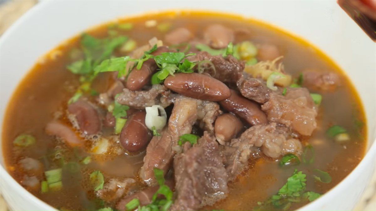 Braised Beef Tendons with Red Beans