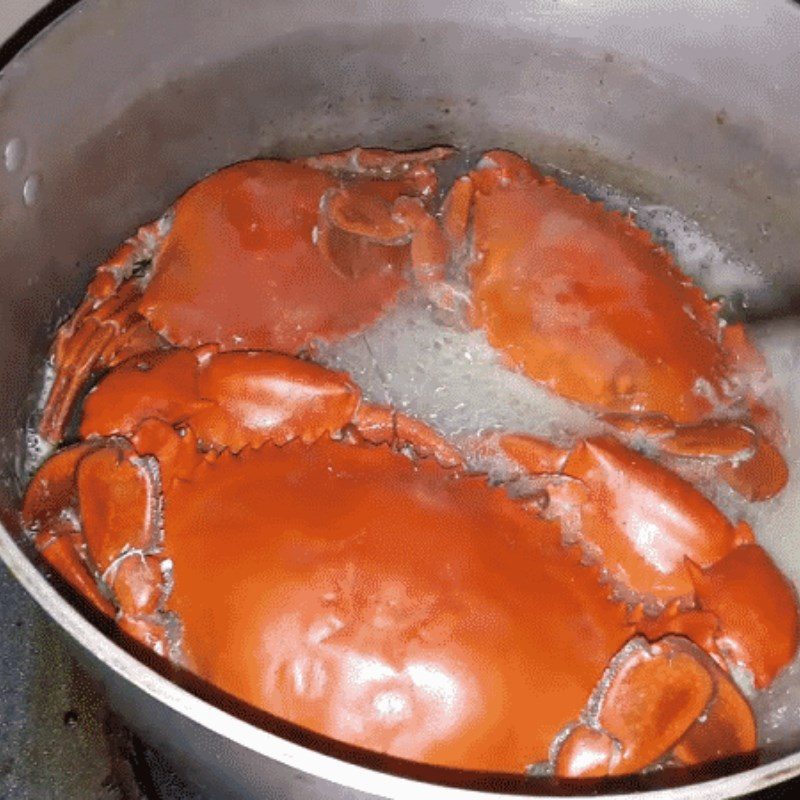 Step 2 Preparing the crab Crab soup with shiitake mushrooms