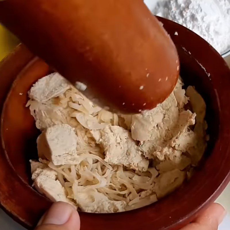 Step 2 Pounding the ingredients together Vegetarian meatballs