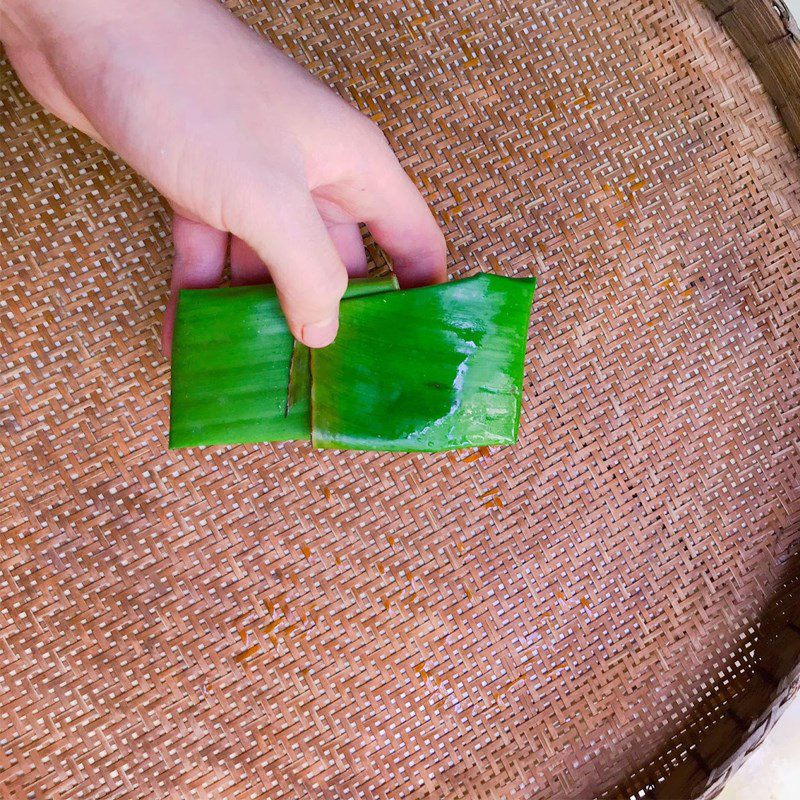 Step 4 Wrapping the cake for Banh Bot Loc with meat filling