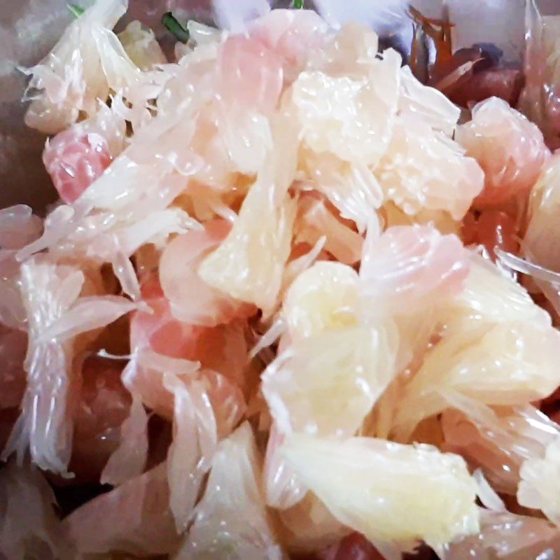 Step 2 Prepare other ingredients for Dried Catfish Pomelo Salad