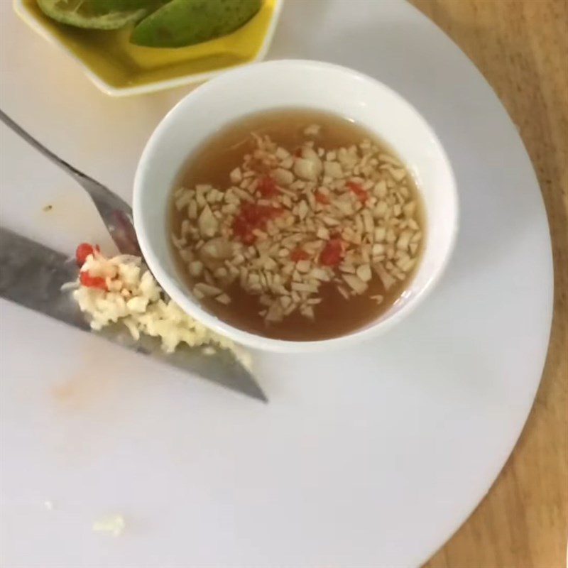 Step 3 Make the salad dressing for Cucumber Salad with Tofu