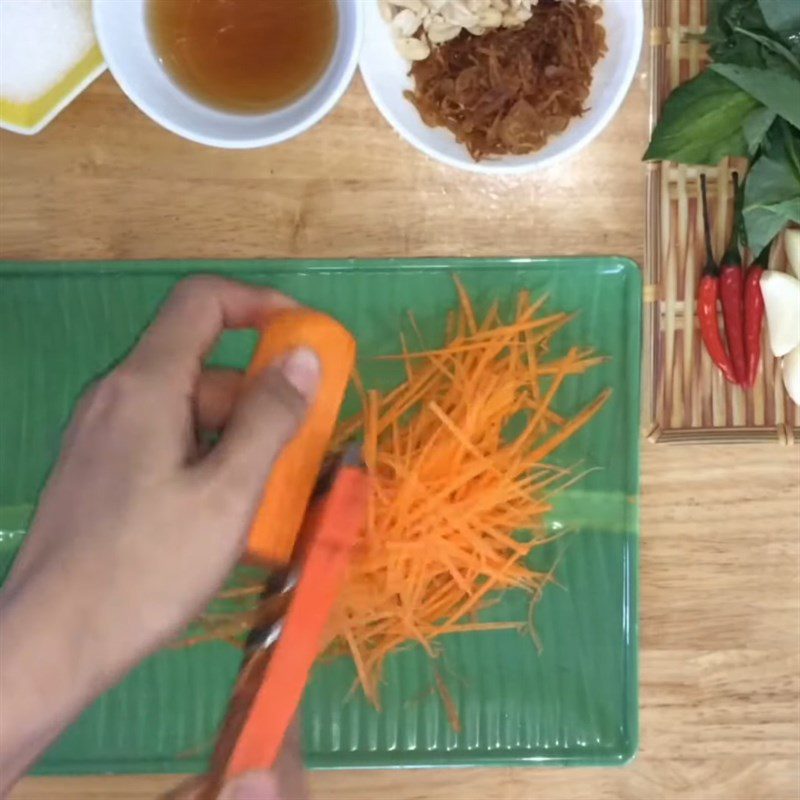 Step 1 Prepare the ingredients for Vegetarian Cucumber Salad with Tofu