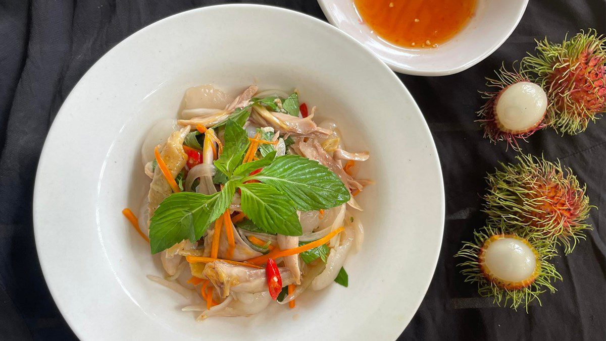 4 Ways to Make Delicious and Unique Sweet and Sour Rambutan Salad at Home 2 Rambutan Chicken Salad