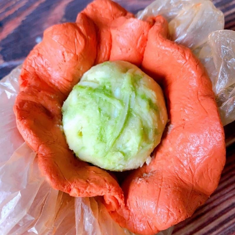 Step 4 Wrapping and steaming the cake Mung bean gourd cake (Recipe shared by user)