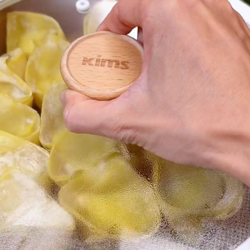 Step 3 Wrapping and steaming the dumplings (Recipe from the TikTok channel Vegan Kitchen XANH)