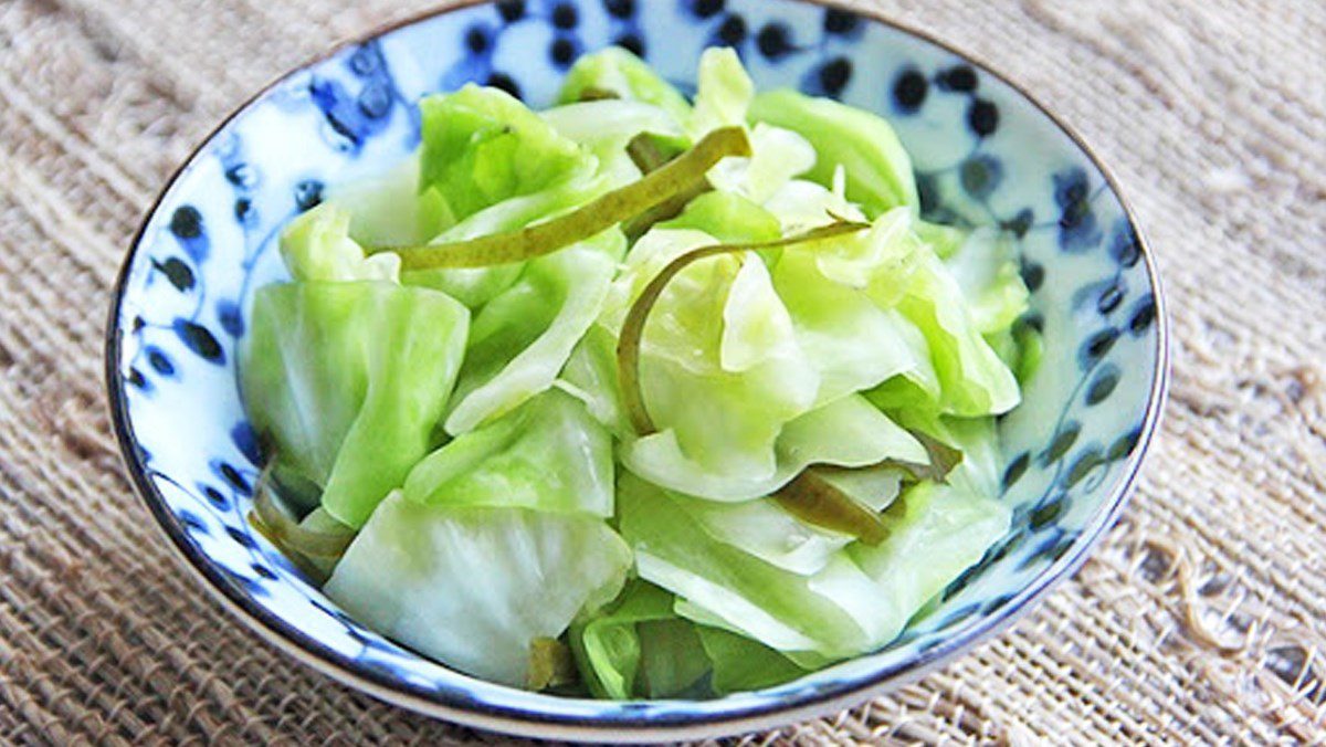 Side Dishes: Steamed Broccoli, Carrots, Cabbage