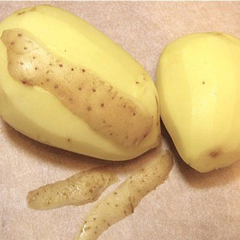Step 2 Peel and cut potatoes Grilled cobia with mayo potato sauce