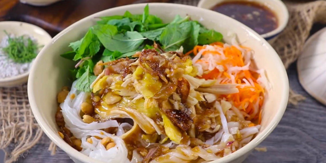 guide 2 ways to make sour salad noodles delicious and very simple 01479