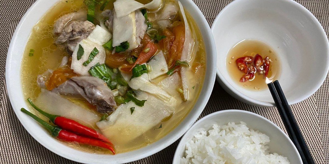 guide on how to make sour young mango duck stir fry at home 01372