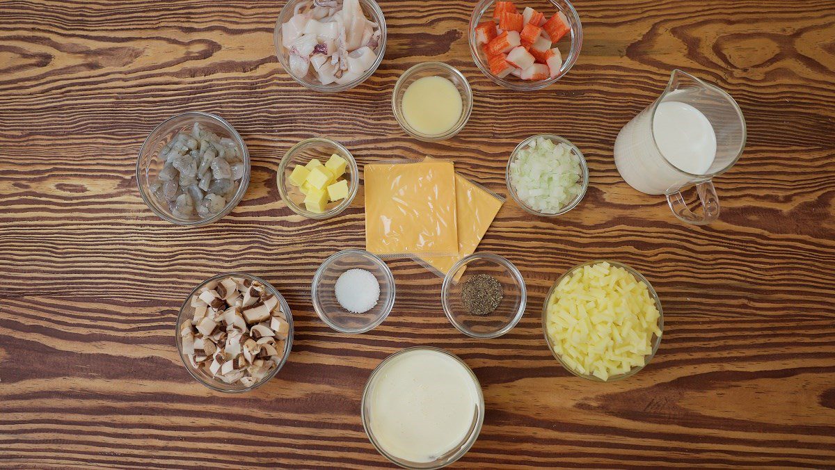 Ingredients for the seafood cheese baked dish