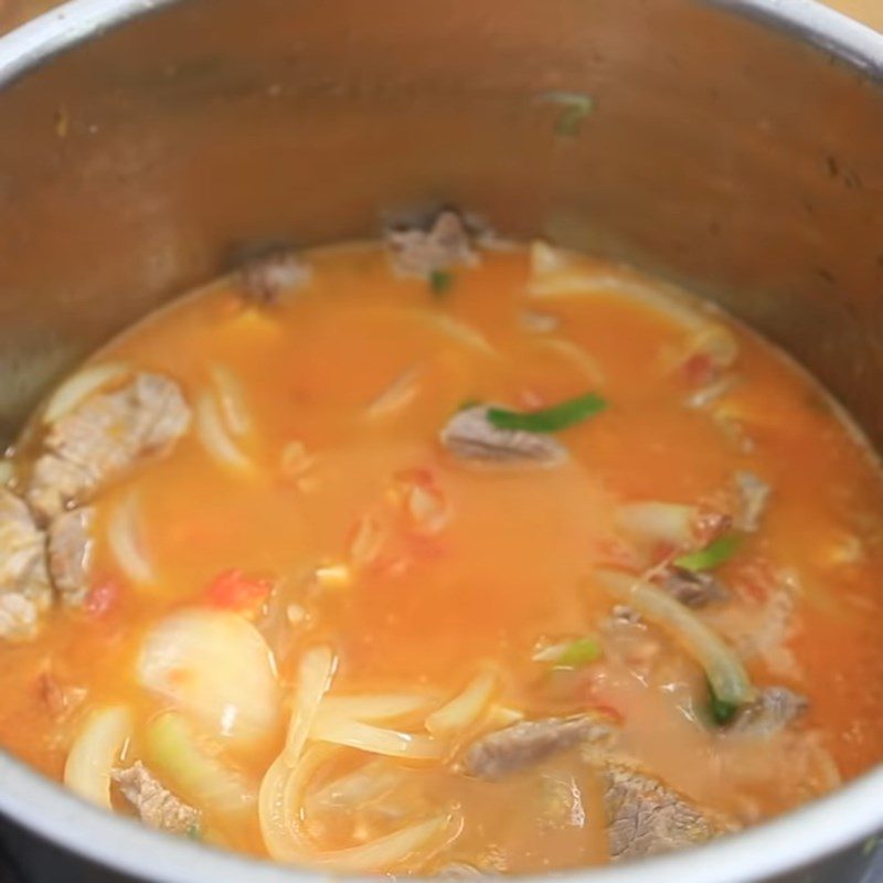 Step 5 Beef stewed with tomato sauce Beef stewed with tomato sauce