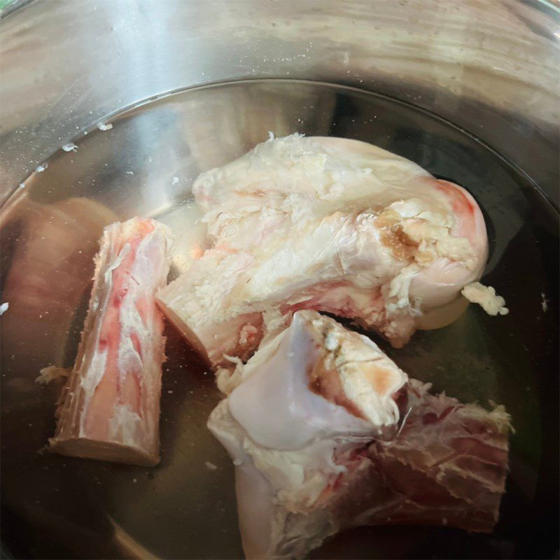 Step 1 Stewing Beef for Beef Noodle Soup