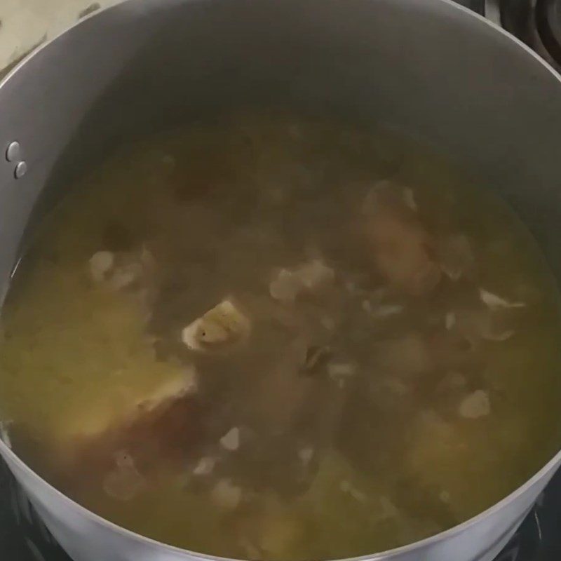 Step 4 Stewed Pork Leg Beef Leg Stew with Papaya