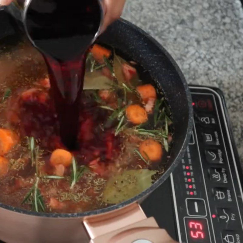 Step 3 Braised Oxtail Oxtail braised in red wine