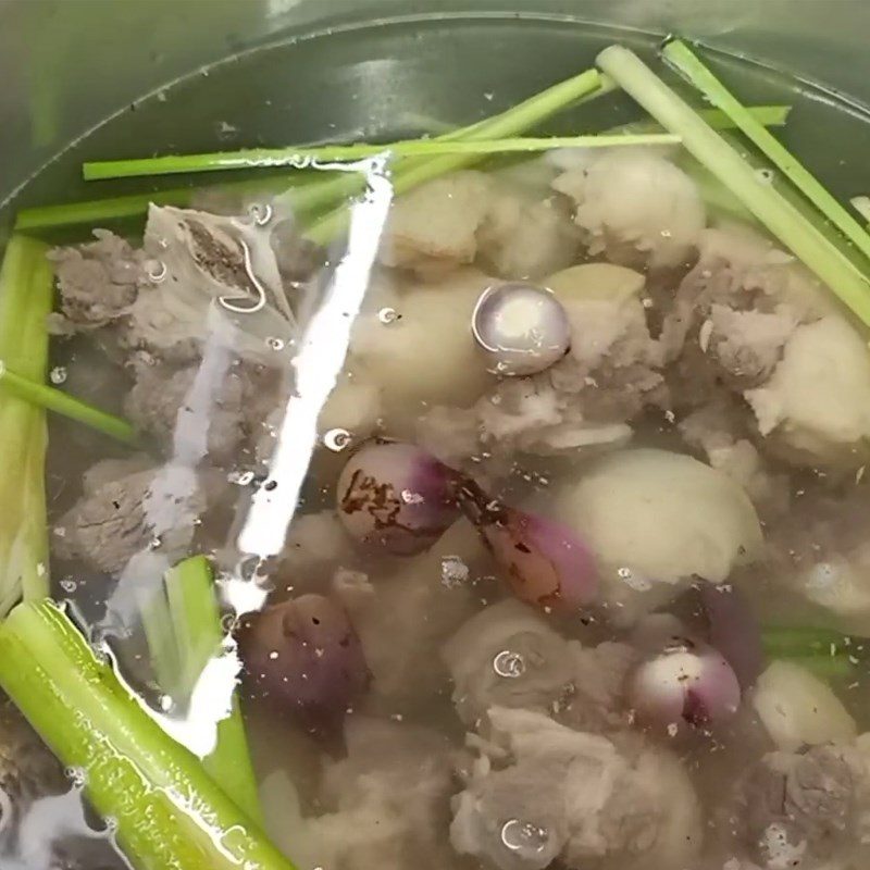 Step 3 Beef Tail Stew with Lemongrass and Ingredients Beef tail stew with lemongrass and papaya