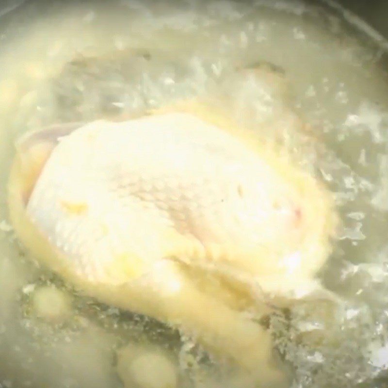 Step 3 Cook the chicken Chicken soup with abalone