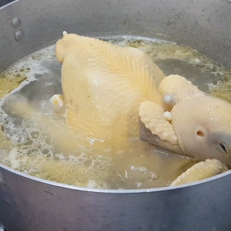 Step 3 Stew the chicken Fresh bamboo shoot chicken