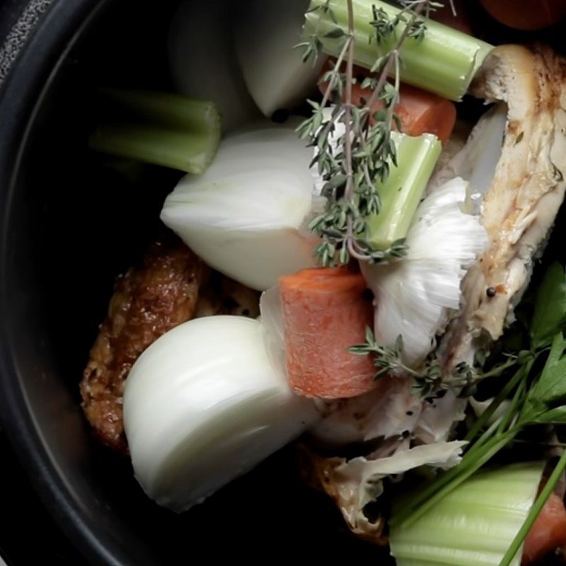 Step 5 Simmer the chicken for Chicken pot pie