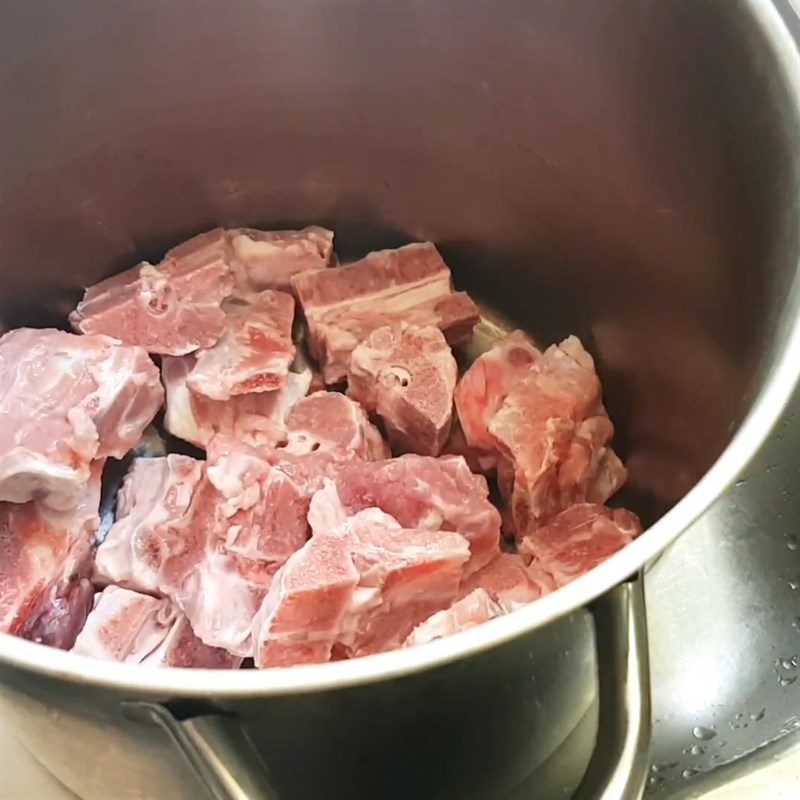 Step 1 Bone simmering Miso ramen