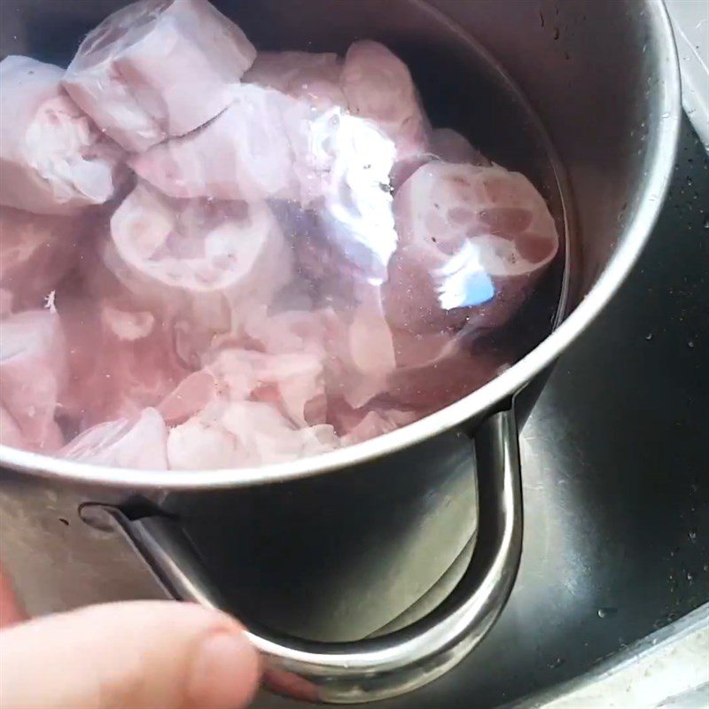 Step 1 Bone simmering Miso ramen