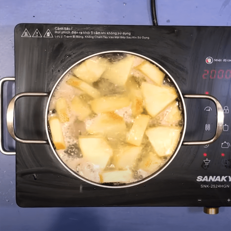 Step 5 Simmer the bones and sake Sake bone stew