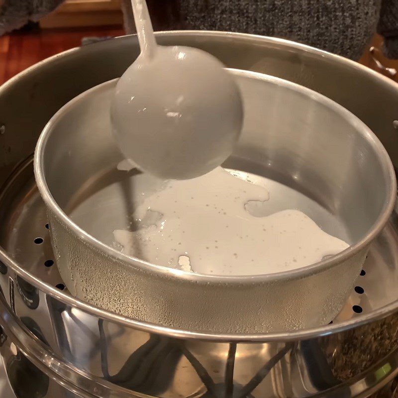 Step 2 Steaming the cake for Wet Cake with Pork Roll