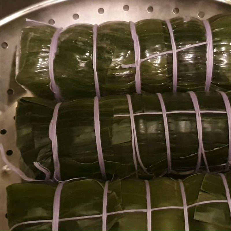 Step 5 Steaming the cake Vegetarian sticky rice cake with mung bean filling