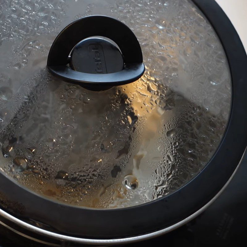 Step 5 Steaming the cake Steamed milk sponge cake