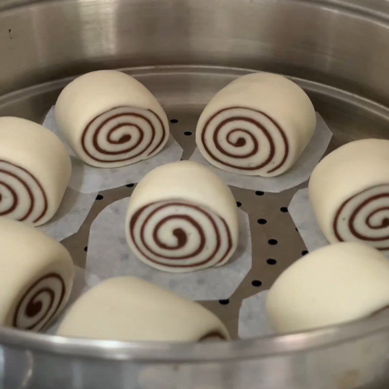 Step 5 Steaming the Chocolate Bun